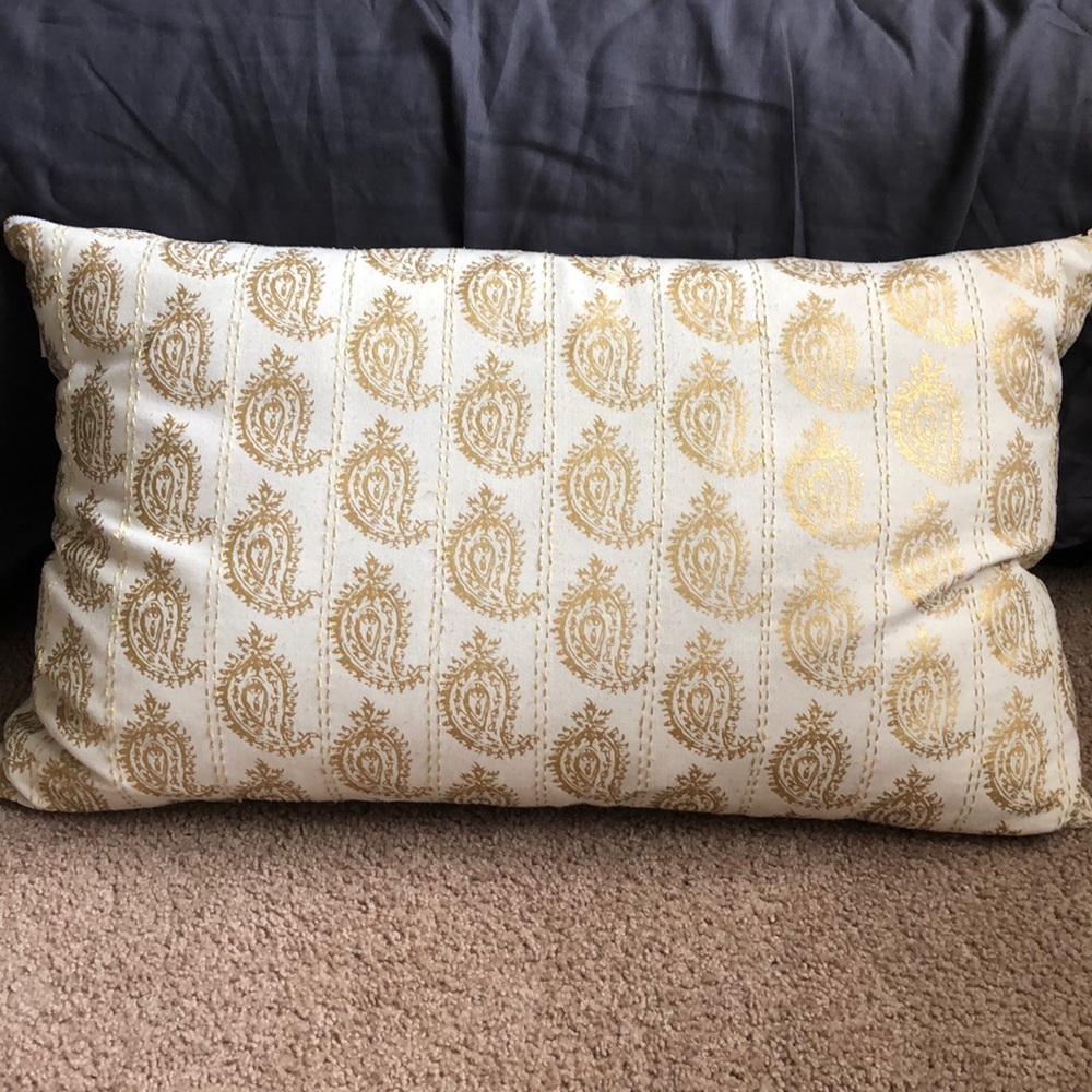 Nicole Miller Home pillow